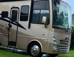 Ford Newmar Grand Star