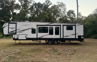 2022 Shasta RVs Phoenix 367BH