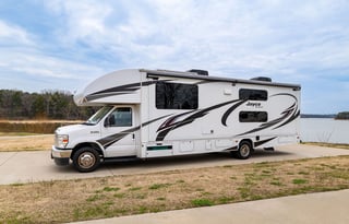 Spacious Dog Friendly and stocked for adventure!!