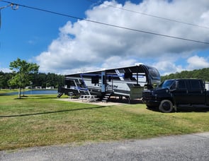 Keystone RV Fuzion 430