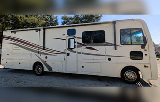 2019 Holiday Rambler - Admiral 32S