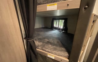 10person 2022 Sunset Trail. Practically brand new!