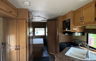 2016 Thor Motor Coach Freedom Elite