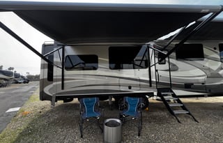 Central Coast classy, comfy camping !