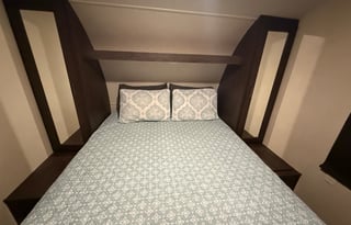 Kozy Kid Bunkhouse - 29ft / Sleeps 9