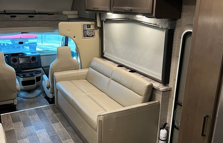 Pull-out sleeper couch