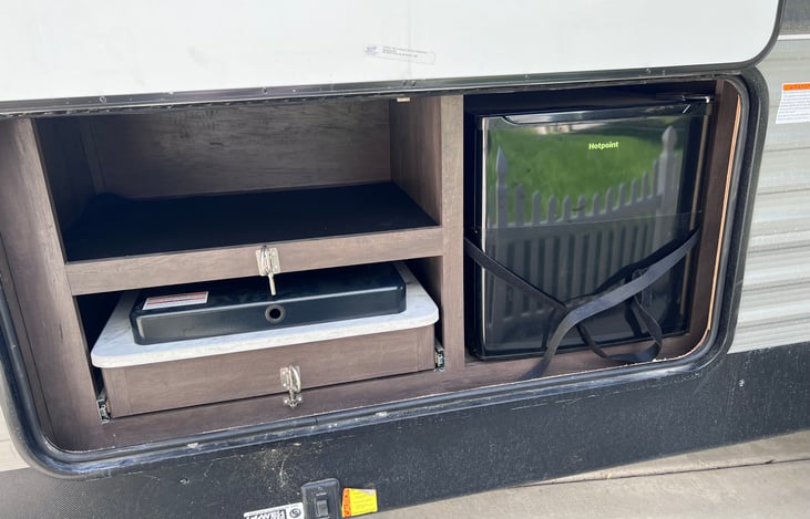 Out door camp chef and fridge