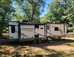 Forest River RV Rockwood Signature Ultra Lite 8328BS