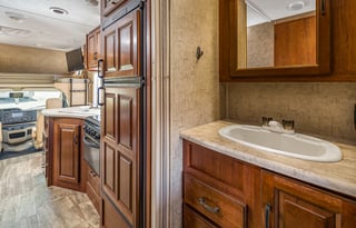 Explore in Comfort: 2015 Sunseeker 2500TS RV