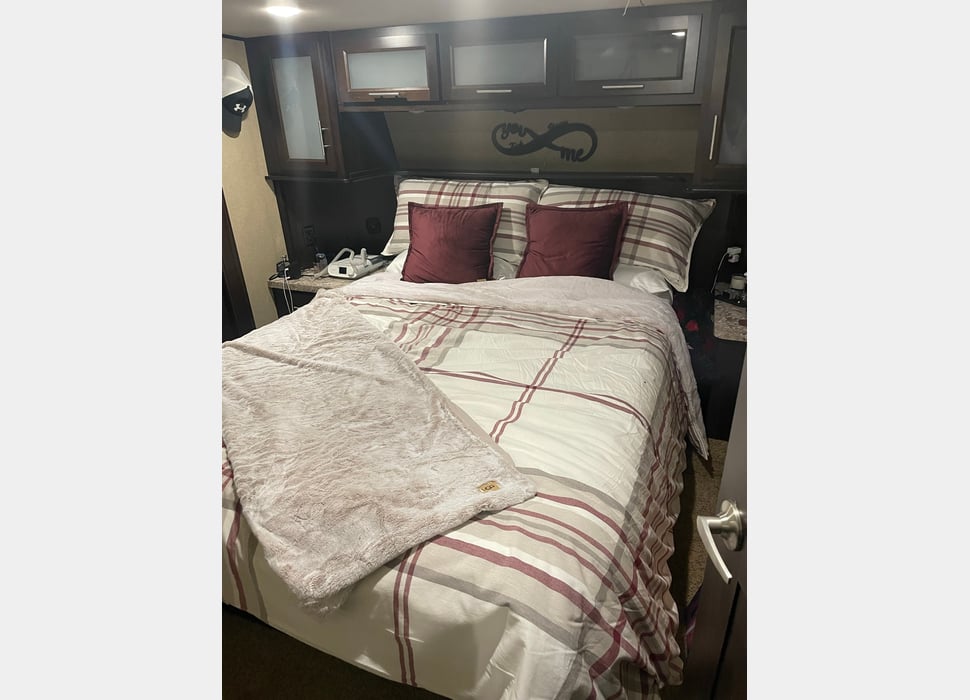 Fifth Wheel rentals in Pendleton