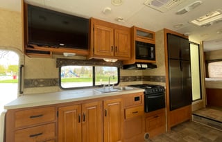 Jackpot Joe (The Vdara) Unlimited Miles SLEEPS 8 #5