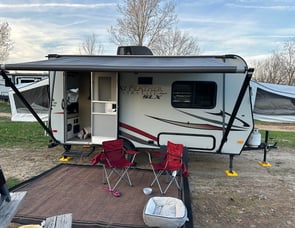 Jayco Jay Feather Ultra Lite SLX 16XRB SLX