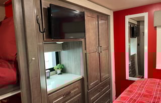 Funky Class C RV w/ 2 Bunks + Queen Suite Sleeps 8