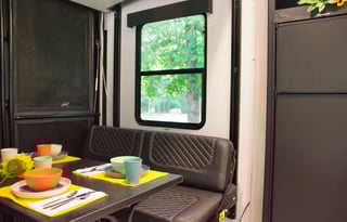 Generator / Sleeps 6  Plus / Deck