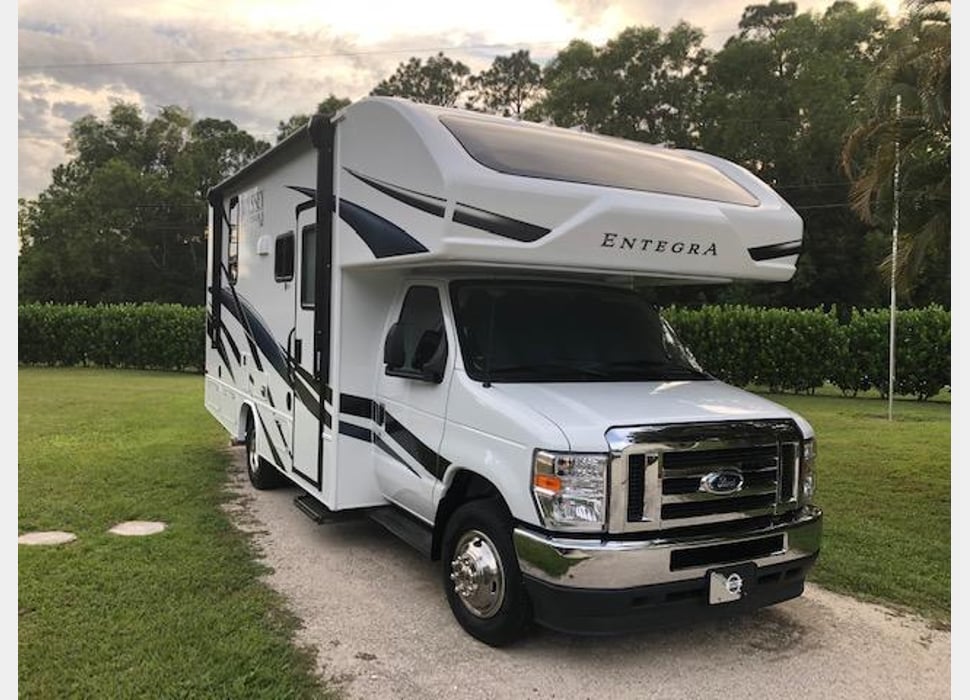 Class C Motor Home rentals in West Palm Beach