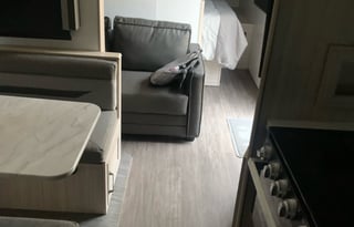 2022 Cruiser Twilight Signature TWS 2600