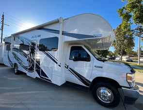 Thor Motor Coach Outlaw 29J