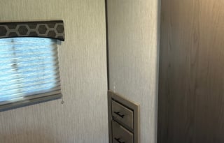 Beautiful 2020 Shadow Cruise travel trailer!