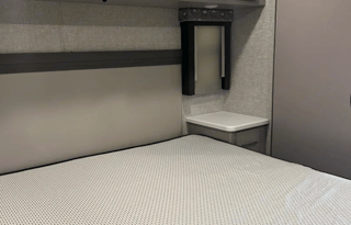 A6 *NEW*Thor Windsport 8-SLEEPER-WIFI- Luxury Bus