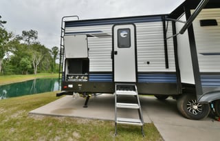 Dusty Roads- Lets Go Racing!!2  Ins.Included