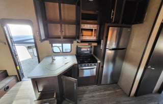 2018 Forest River RV Cherokee Arctic Wolf 315TBH8