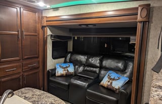 2016 Prime Time RV Fury 2910