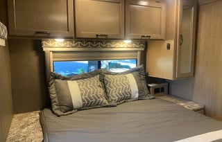 2019 Thor Motor Coach Daybreak Daybreak 30db