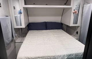 Catchin’ a Break – 2025 Jayco 287BHS