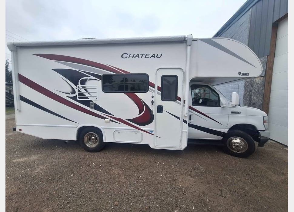 Class C Motor Home rentals in South Rockwood