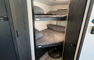 Super Clean NEW RV - Pets/Kids OK