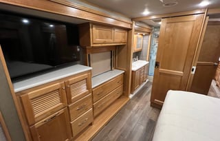 Luxurious Tiffin Motorhome! As new as it gets!