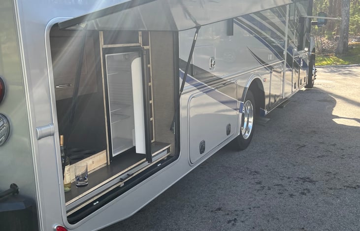 Outdoor Beverage Center