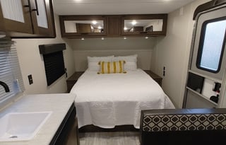 2021 Prime Time RV Avenger