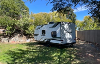 2025 Heartland Eddie Bauer 21’ Camper–Sleeps 6