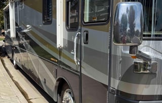 Fleetwood RV Providence 39R