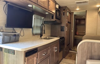 2021 Winnebago Minnie Winnie 31K