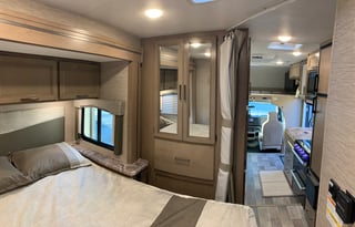 2022 Thor Compact Family Explorer Chateau 22B