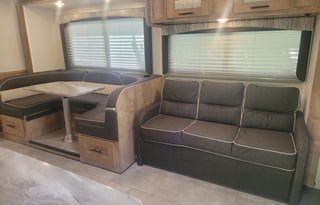 2021 Coachmen RV Leprechaun 319MB Ford 450