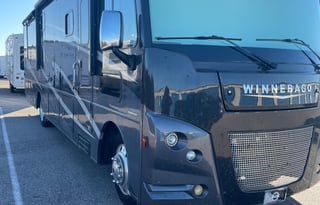 Scruffy's Pet Friendly Mobile Palace