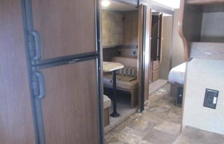 2017 Coachmen RV Leprechaun 320BH Ford 450