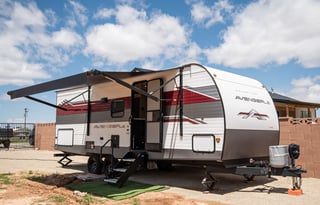 2025 Avenger with Bunks (BRAND NEW)-Delivery Only