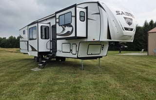 The Grand Retreat- Sabre 37FLH 2024- fifth wheel