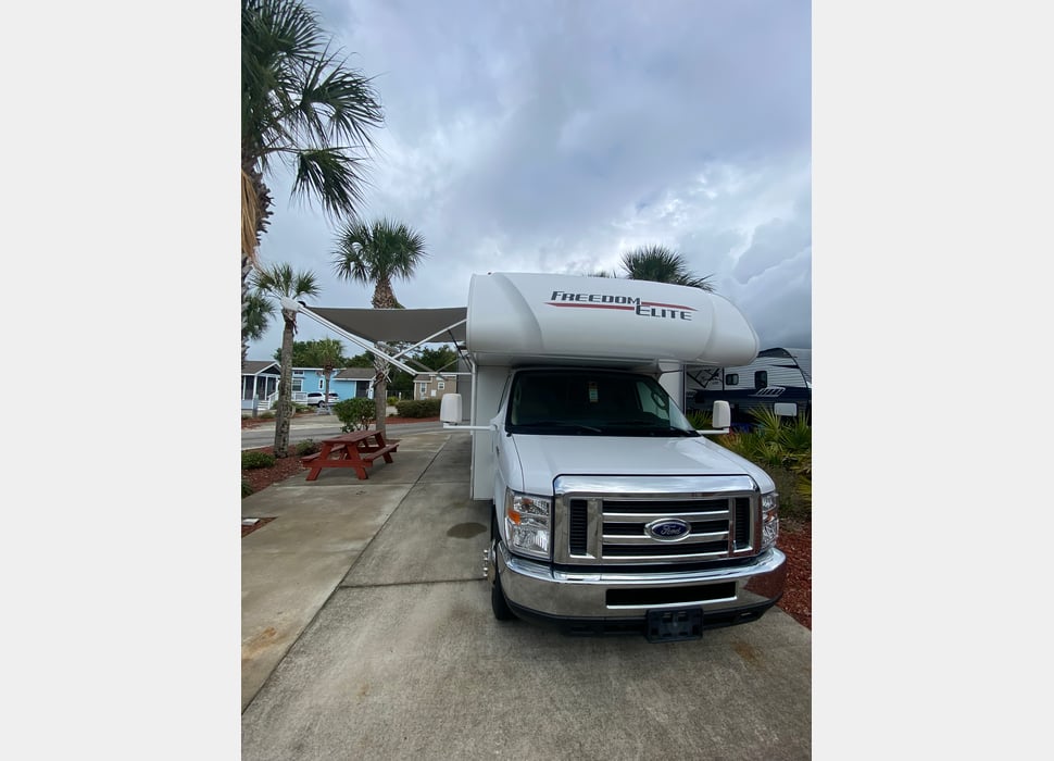 Class C Motor Home rentals in Bowie