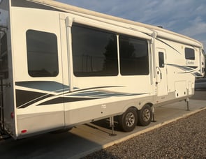 Forest River RV Columbus Palomino CMF299RLW