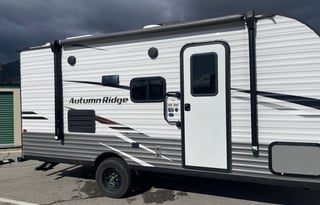 (06)2023Starcraft Autumn Ridge180BHS
