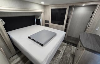 2023 Sandpiper 388BHRD