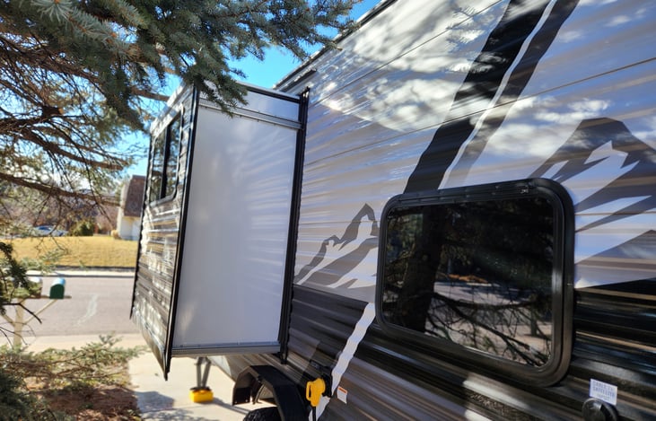 Dining slide out for more space inside.