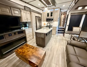 Alliance RV Paradigm 295MK