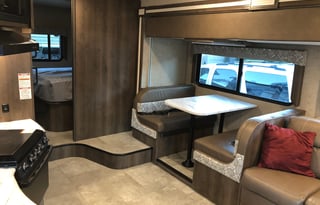 2019 Coachmen RV Freelander 28BH Ford 450 LowMiles
