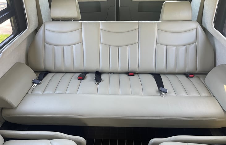 rear seat can also recline